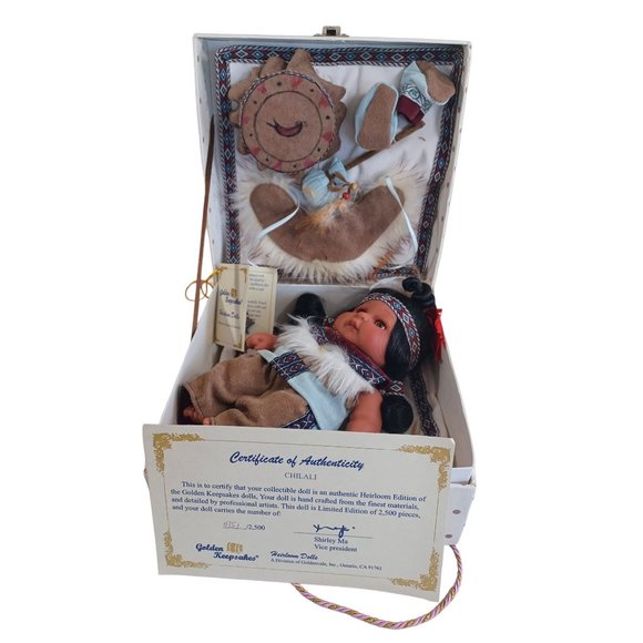 9" Handmade Native American Vinyl Doll Collector Box COA Accessories Chilali - Picture 1 of 12